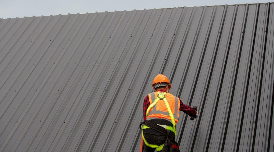 Expert Emergency Roof Repairs services in Justice, IL